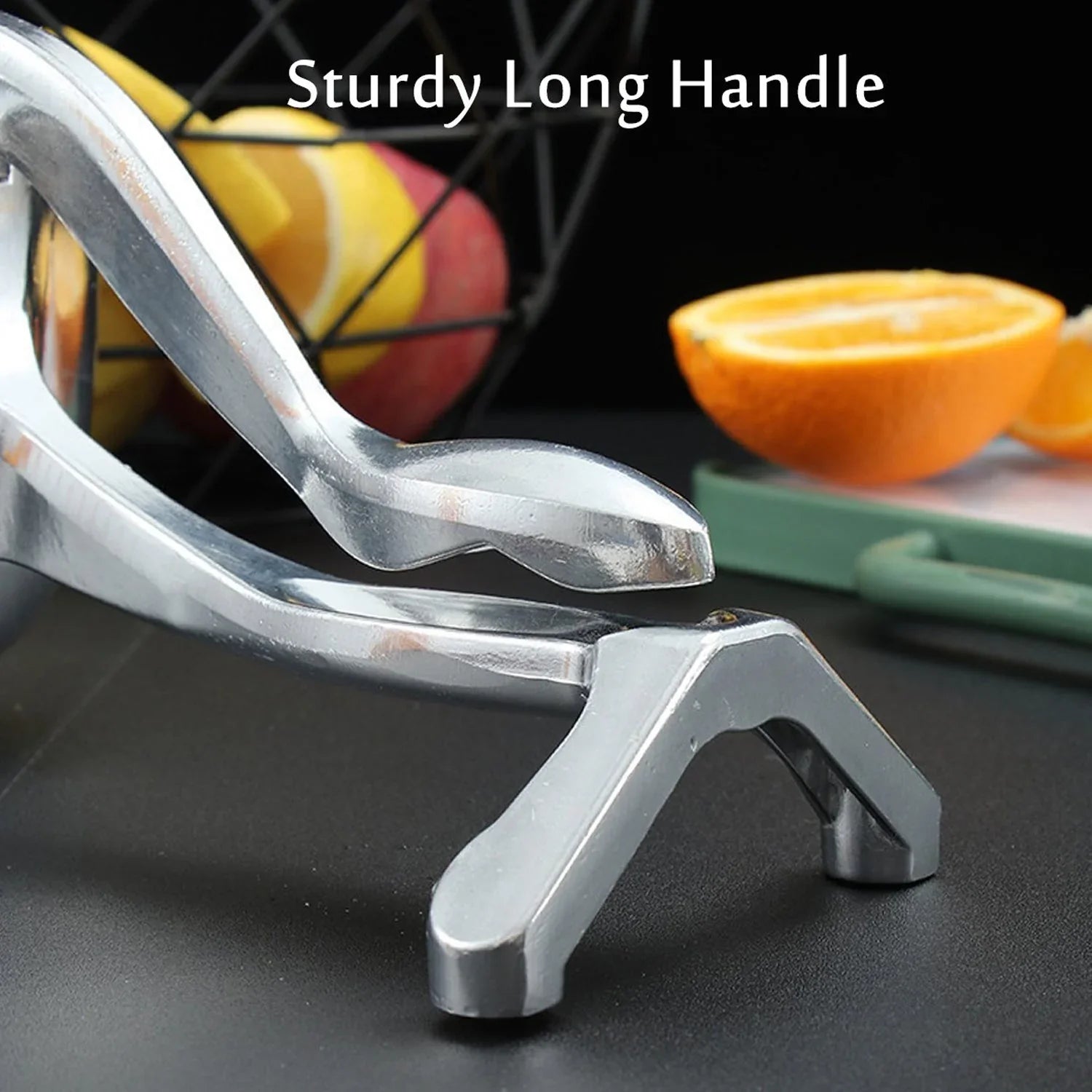 Sturdy metal press juicer for fresh juice. Sturdy metal press juicer for fresh juice.